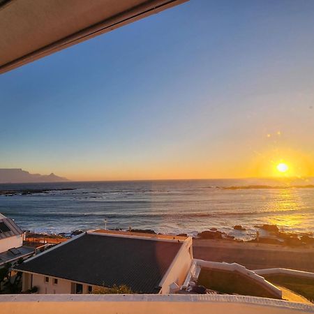 The Blue Peter Hotel Bloubergstrand Εξωτερικό φωτογραφία