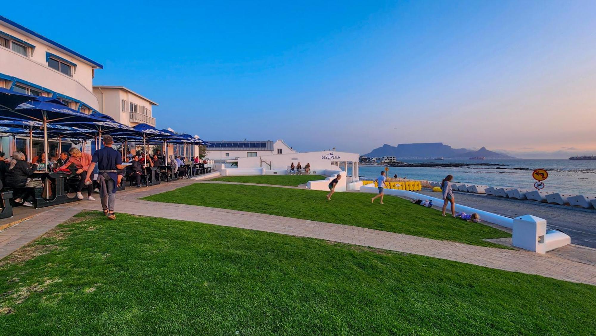 The Blue Peter Hotel Bloubergstrand Εξωτερικό φωτογραφία