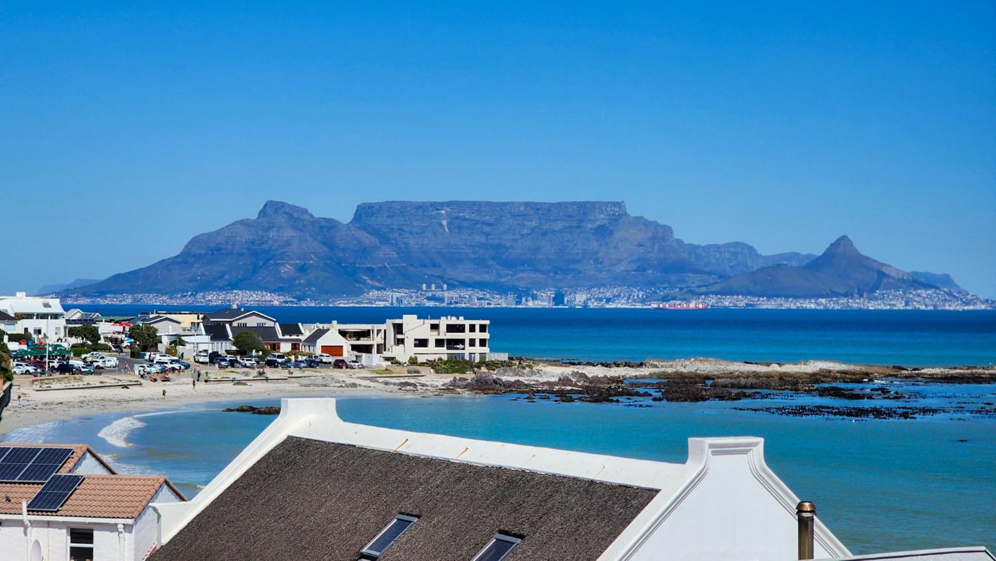 The Blue Peter Hotel Bloubergstrand Εξωτερικό φωτογραφία