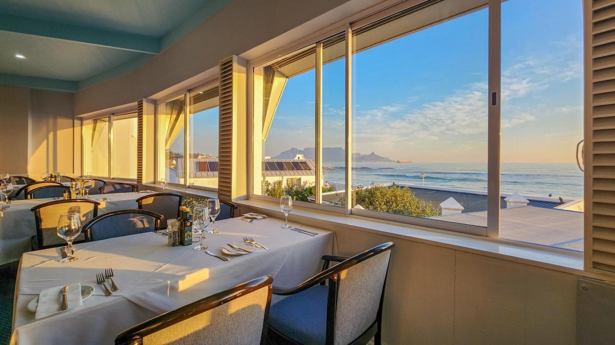 The Blue Peter Hotel Bloubergstrand Εξωτερικό φωτογραφία