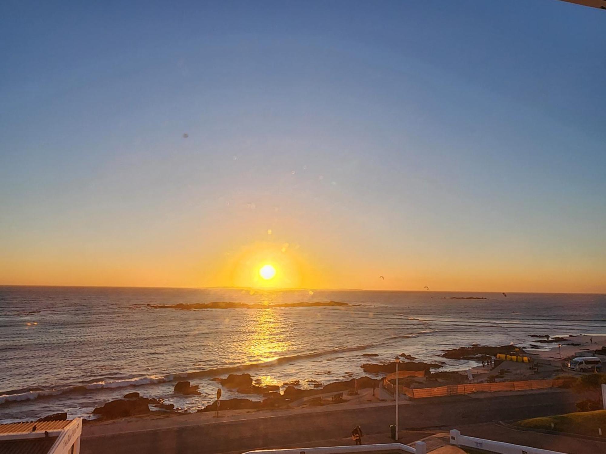 The Blue Peter Hotel Bloubergstrand Εξωτερικό φωτογραφία